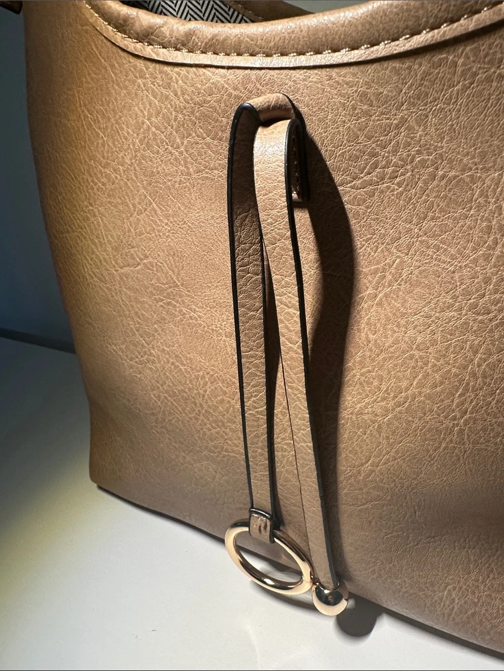 Le Miel Women's Tan Shoulder Bag - Classic Everyday NWT